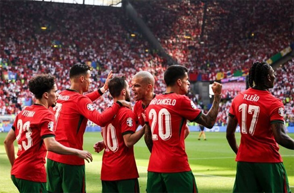 欧洲杯第2轮战罢：多队命运各异 出线形势复杂