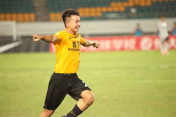 24岁红星告别广州队：感恩足校培养 传递足球精神