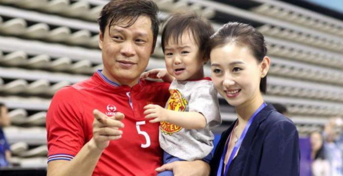 05年，300万买下上海280平豪宅，范志毅如今赚到多少钱？