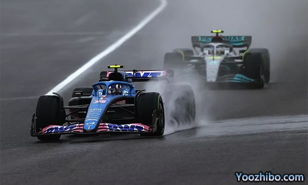 汉密尔顿：和奥康的争斗很有趣