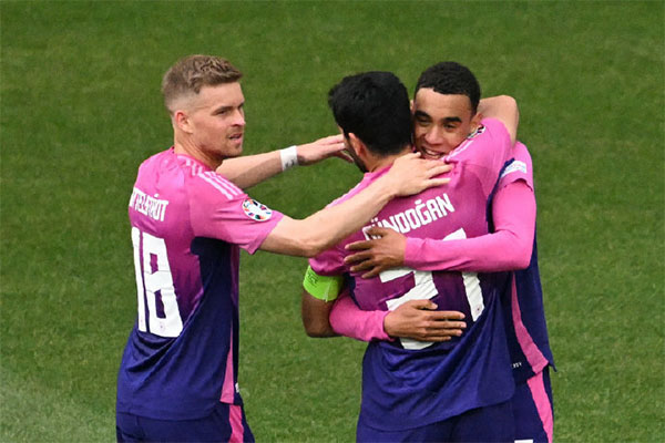 欧洲杯A组第2轮战罢，德国2连胜领跑，末轮形势分析