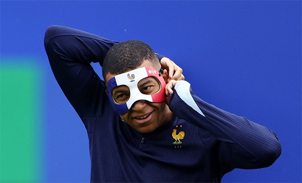 姆巴佩神速恢复 将戴面具出战与荷兰关键战