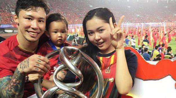 张琳芃妻子的艰难抉择：为结束分居携全家从广州搬至上海