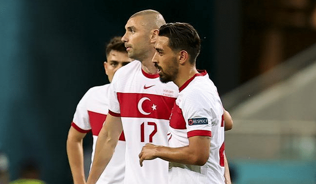 黑马变黑猫！土耳其三战全败仅打入1球，名记：差点成欧洲中国队