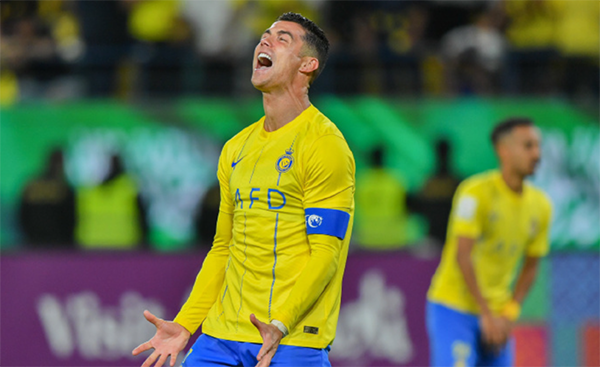 尴尬！C罗亚冠出局，阿拉冠不被FIFA承认，夺冠或仅剩一条路