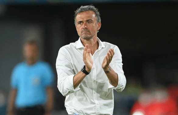 无奈！西班牙队里程碑之战创尴尬纪录，中超后卫令恩里克绝望