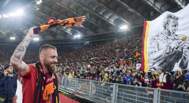 记者：罗马考虑解雇丰塞卡，有意邀请德罗西执教