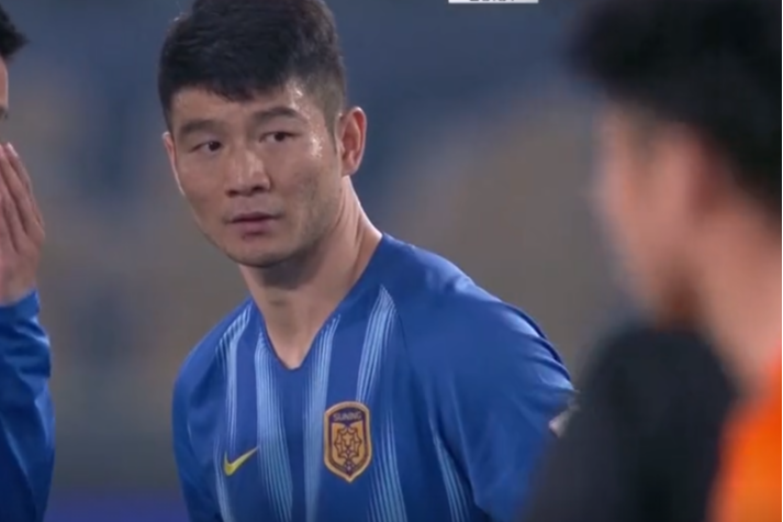 记者：海港未与吉翔有过任何接触 吴曦基本无缘海港