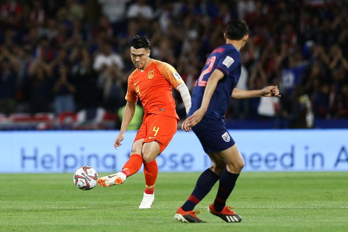 重磅转会！曝鲁能顶薪签28岁国脚一年，恒大“水货”确认入广州城