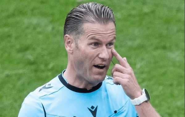 丹麦喊冤出局！斯特林造点引巨大争议，外媒怒斥跳水，球迷：抢劫