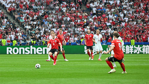 波兰队遭遇两连败 提前告别欧洲杯