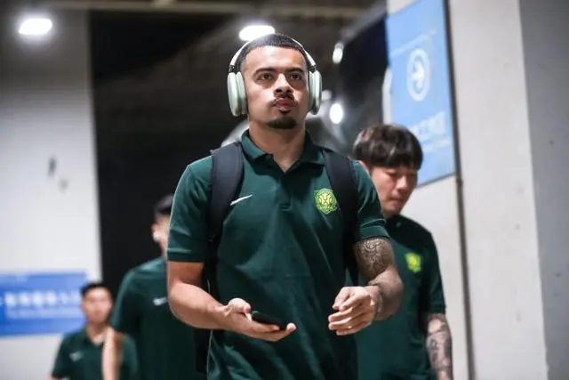 李可就联赛锁喉染红发文致歉，承诺吸取教训