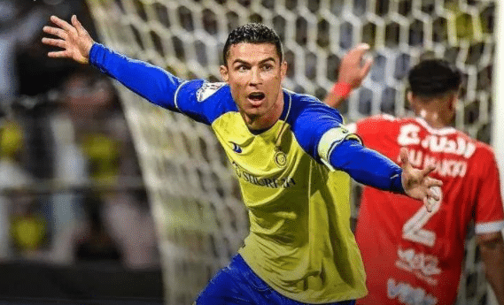 C罗备战半决赛，联赛折戟，力争杯赛夺魁晋级亚冠