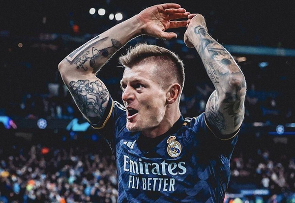 欧冠半决赛：克罗斯获官方MVP，8项数据冠绝全场