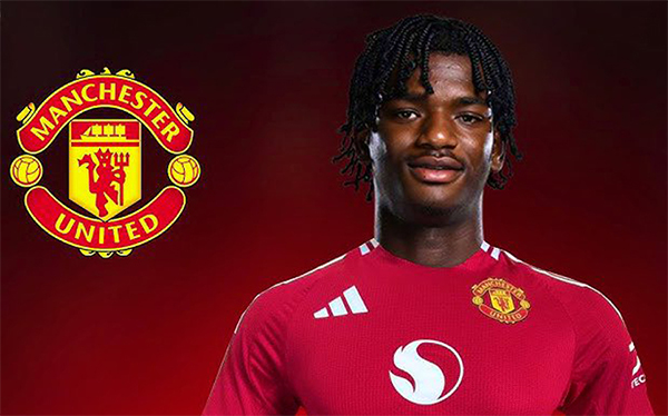 震撼！曼联为阿森纳小妖安排体检，儿时枪手梦中卫转身红魔