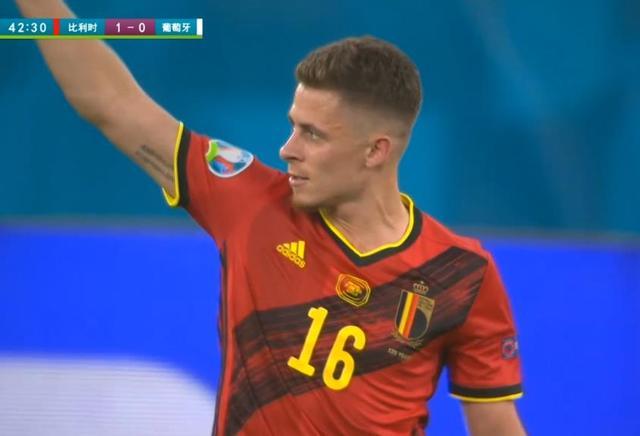 输球怒摔袖标，止步8强，葡萄牙能拿多少奖金？C罗能拿多少？