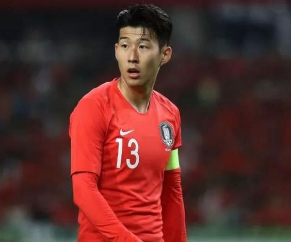 <a href=/qiuxingxinxi/zuqiugaoqing/133.html target=_blank class=infotextkey>孙兴慜</a>是韩国队的队长也是亚洲一哥